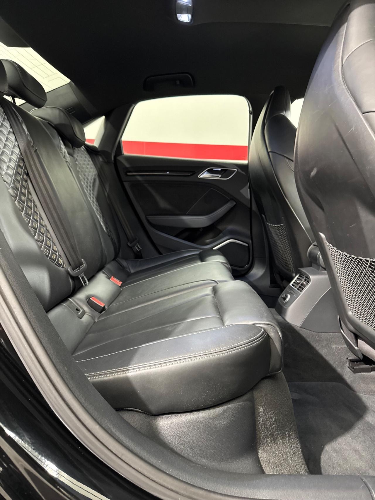 Audi RS3 Sedan 2.5 TFSI quattro S tronic TAGLIANDI UFFICIALI AUDI PROMO OMAGGIO BLACK FRIDAY FINO AL 29 NOVEMBRE