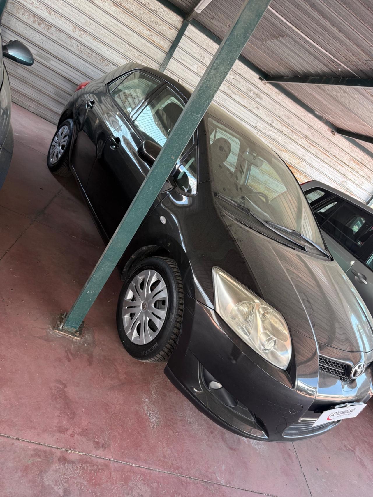 Toyota Auris 1.4 D-4D 3 porte