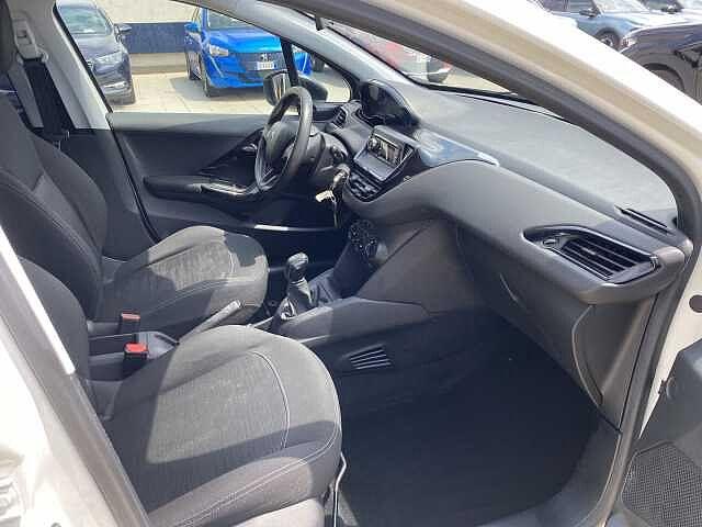 Peugeot 208 1.4 HDi 68 CV 5 porte Active