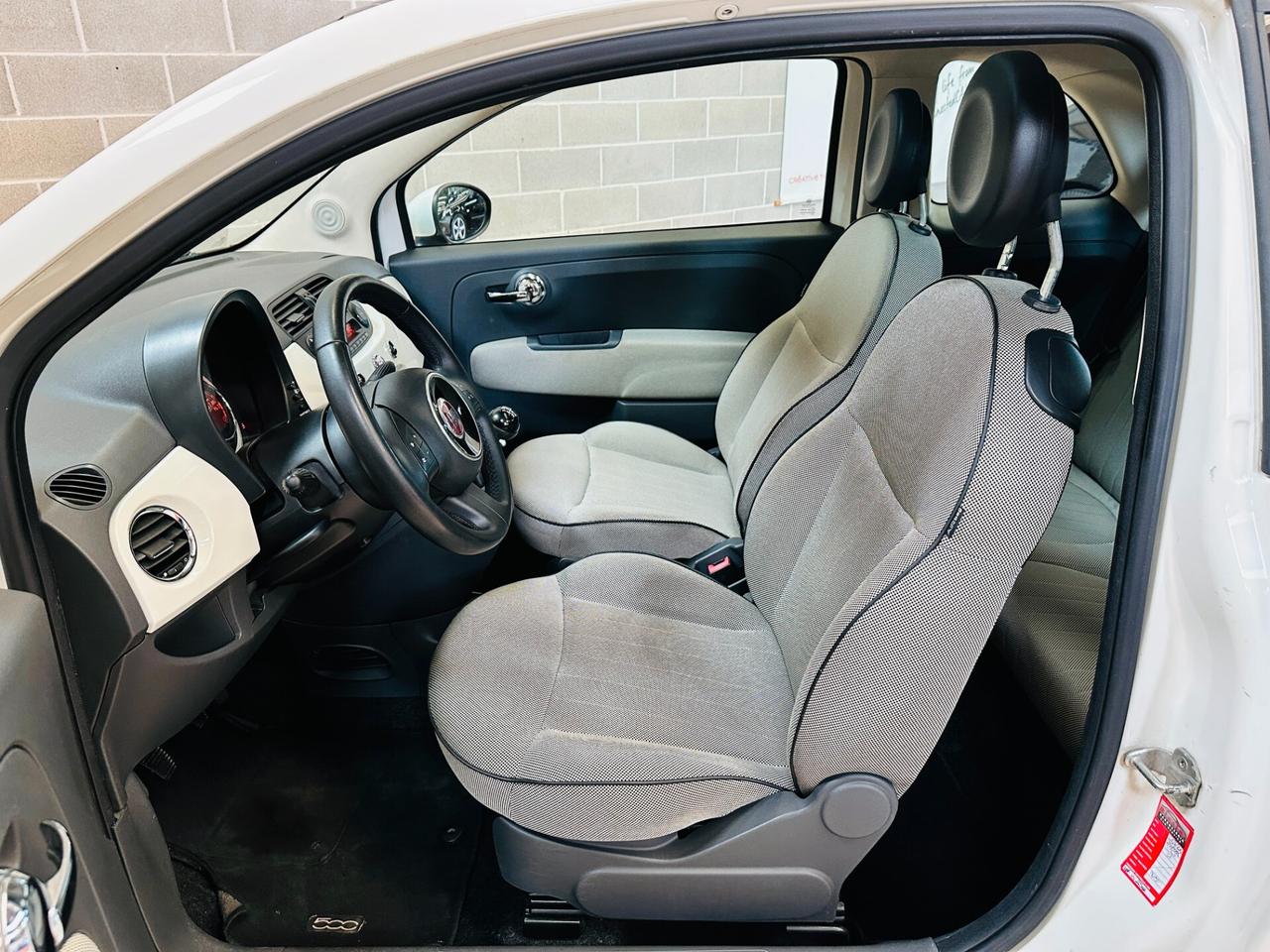 Fiat 500 1.2 Lounge 69cv 2010 ok neop.