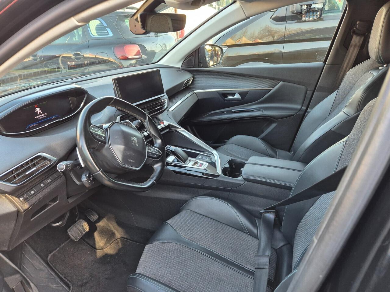 Peugeot 3008 Hybrid 180 e-EAT8 Allure