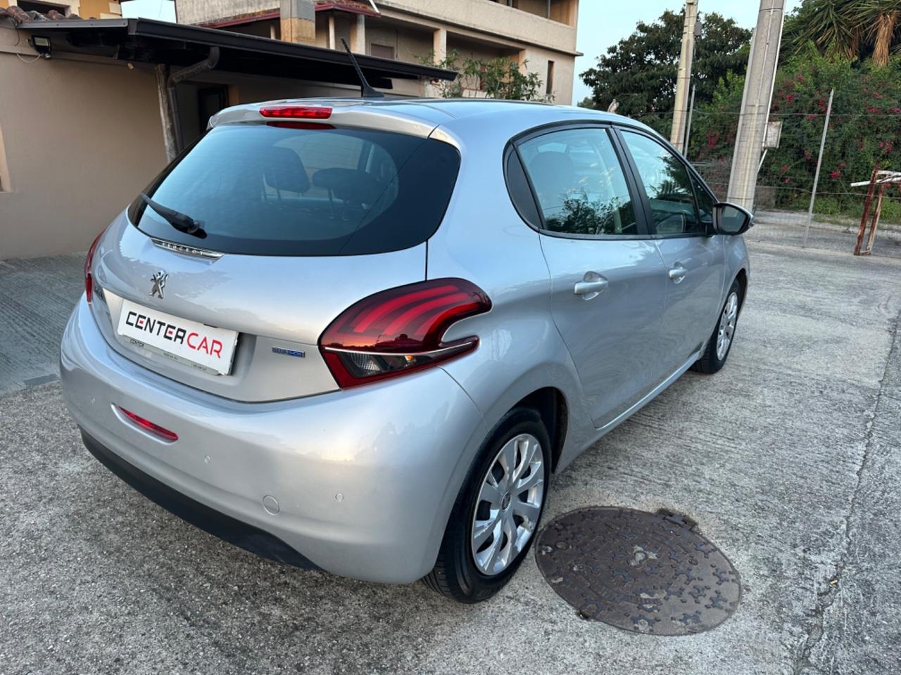 Peugeot 208 BlueHDi 75 5 porte Allure