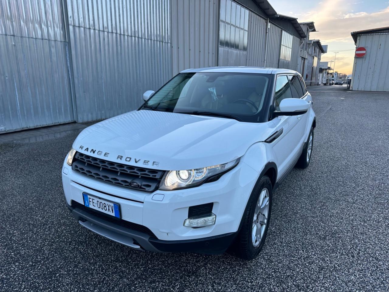 Land Rover Range Rover Evoque 2.2 TD4 5p. Pure