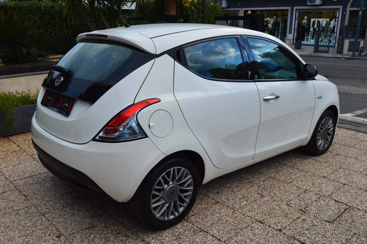 Lancia Ypsilon 1.3 MJT 16V 95 CV 5 porte S&S Platinum