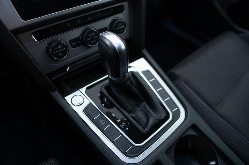 Volkswagen Passat Variant 2.0 TDi Executive 150CV
