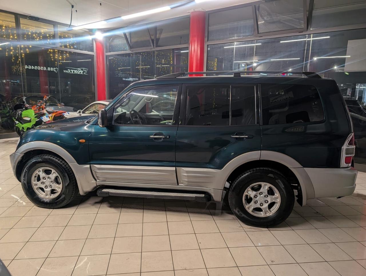 Mitsubishi Pajero 3.2 5 POSTI CAMBIO AUTOMATICO