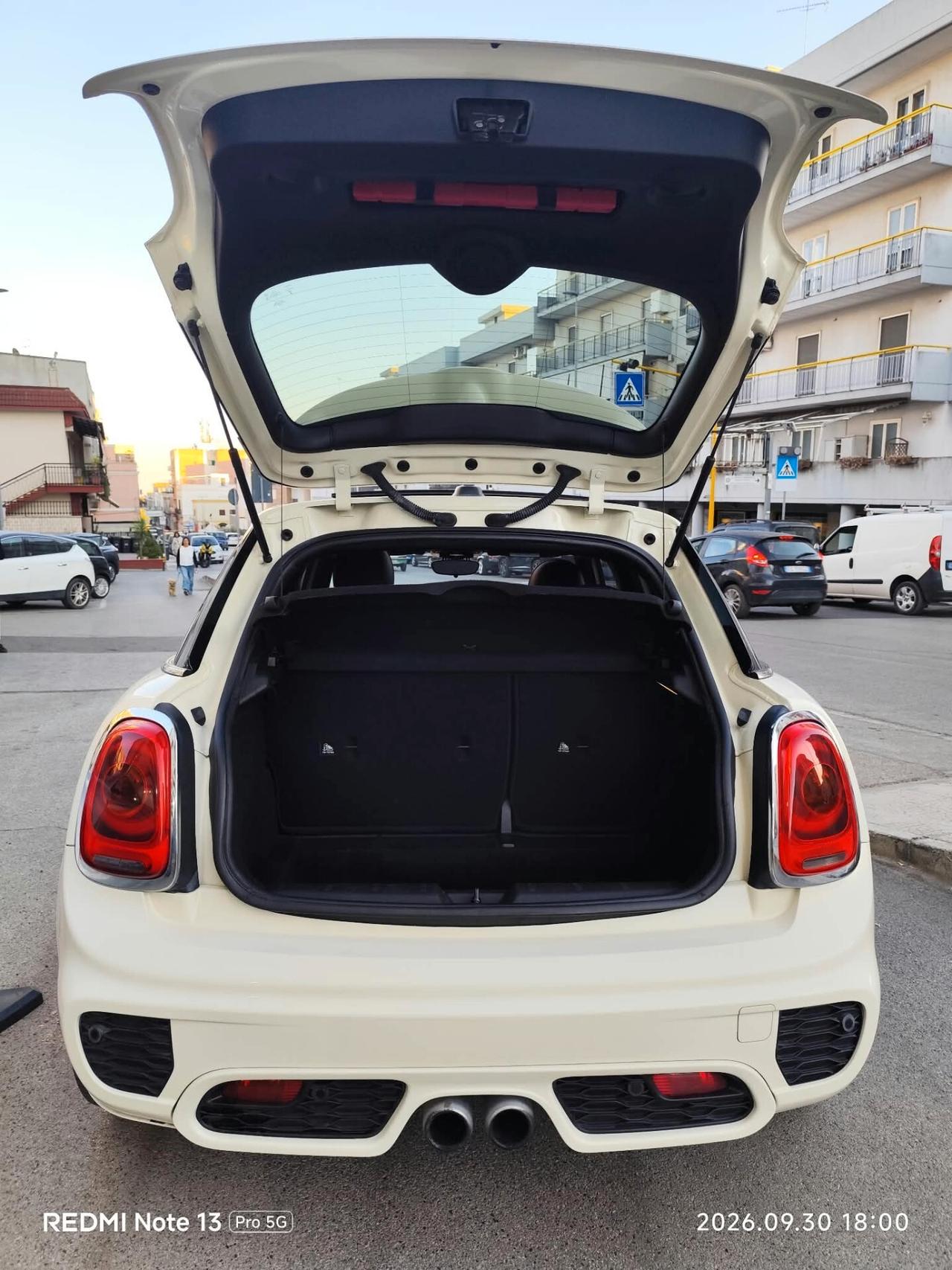 Mini 2.0 Cooper SD XL Allestimento JHON COOPER WORKS * TETTO * Pelle * Garantita 12 Mesi