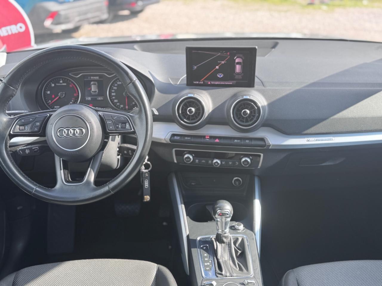 Audi Q2 30 TDI Identity Black