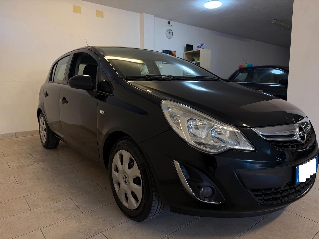 Opel Corsa 1.2 5p Cosmo FULL OP TAGLIANDATA NEOPATENTATI