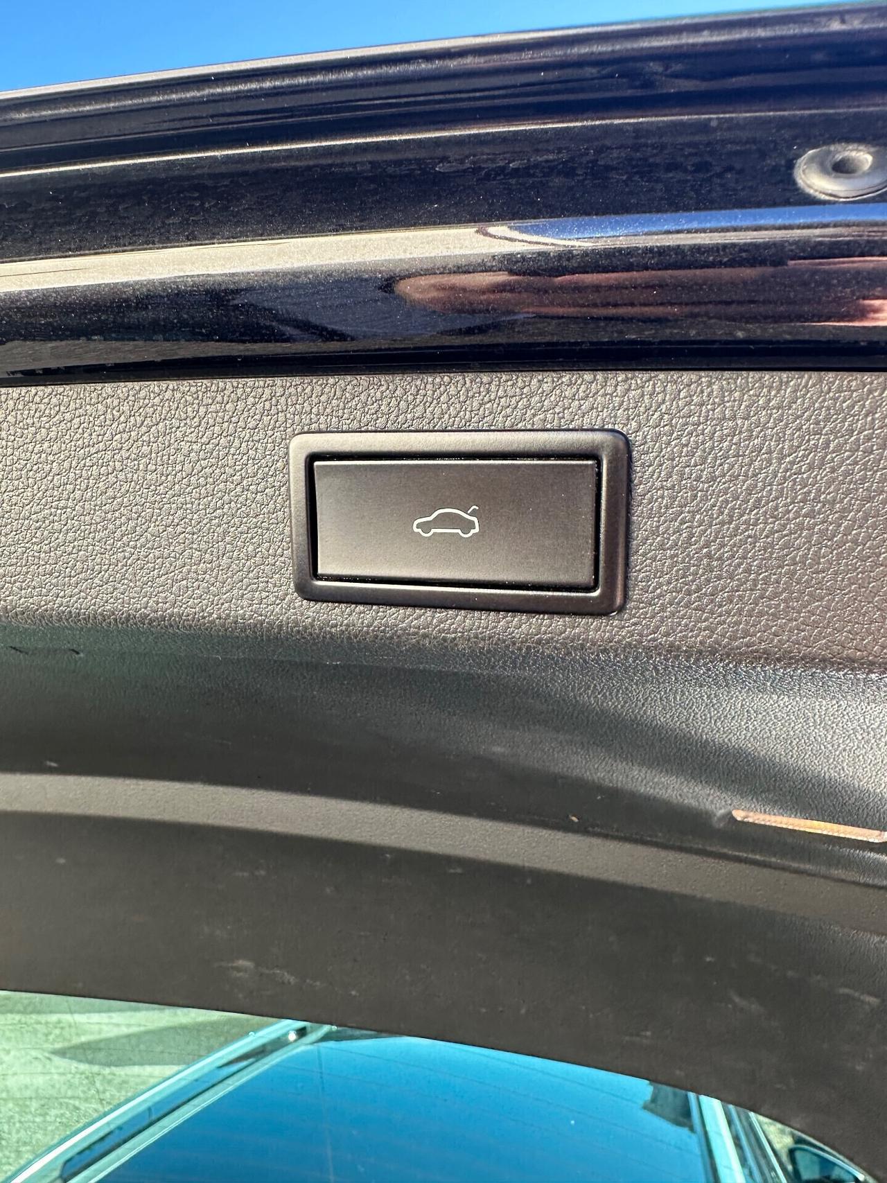 Skoda Superb 2.0 TDI 150 CV SCR DSG Wagon Executive