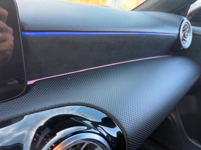 Mercedes-benz A 200 d AMG Premium
