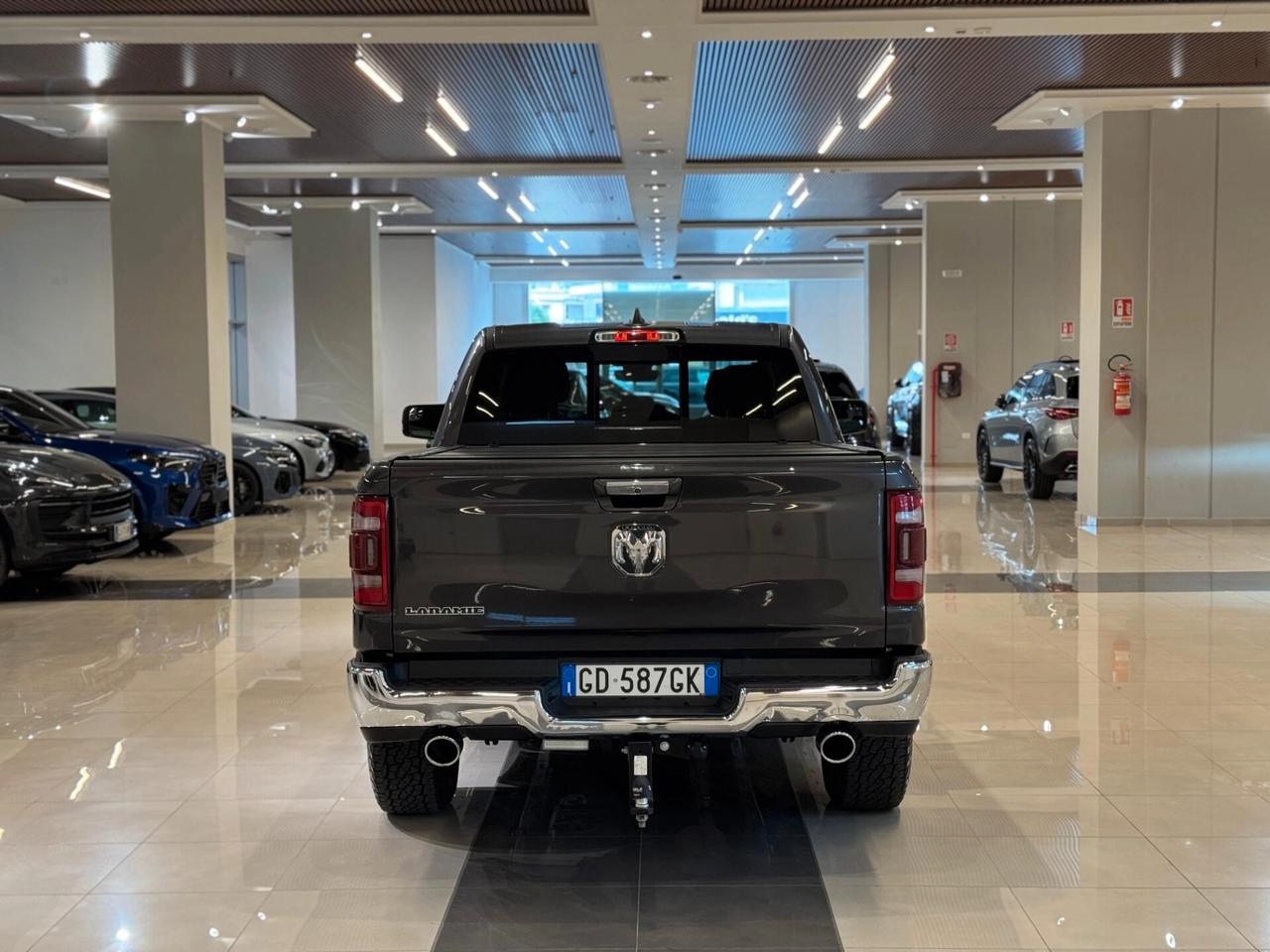 Dodge RAM 1500 5.7 LARAMIE CAB 4WD 395CV auto