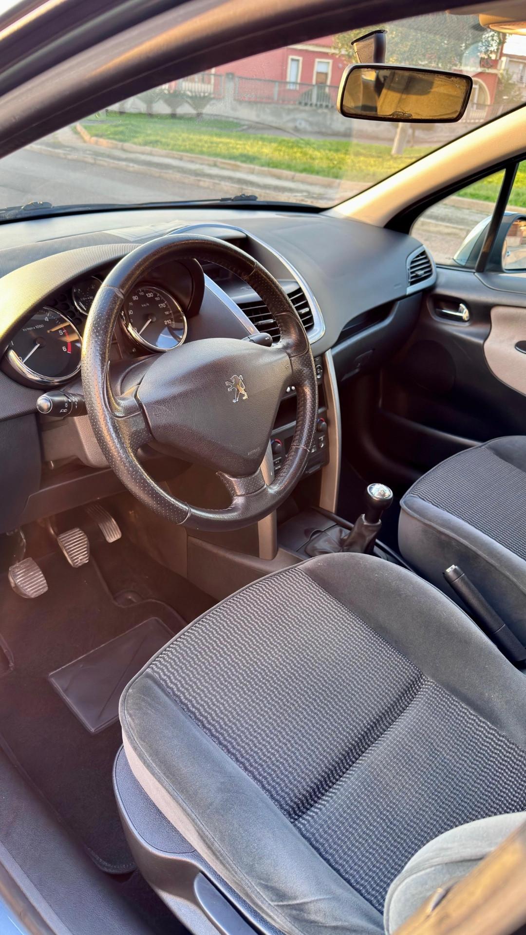 Peugeot 207 1.6 HDi 90CV 5P XS (66 kw)