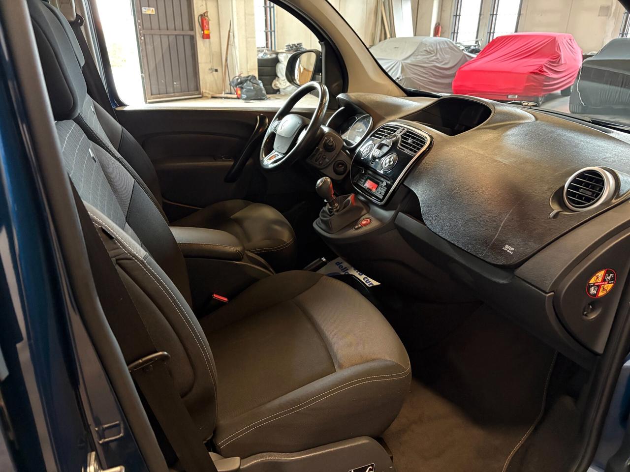 Renault Kangoo 1.5 blue dci 95Cv AUTOVETTURA SOLO 42.000KM