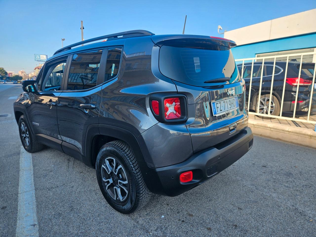 Jeep Renegade 1.0 T3 120cv Business Navi