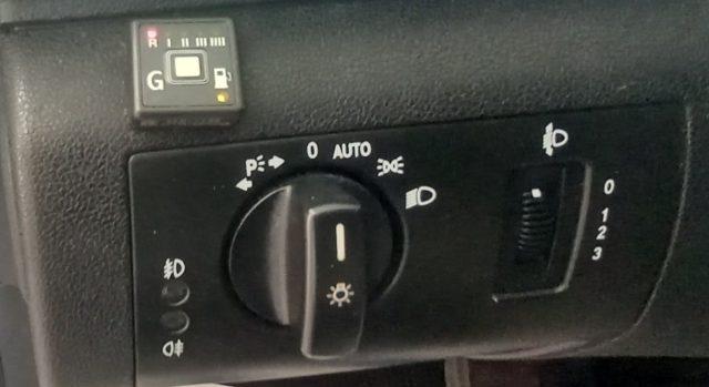 MERCEDES-BENZ A 150 BlueEFFICIENCY Premium Gpl