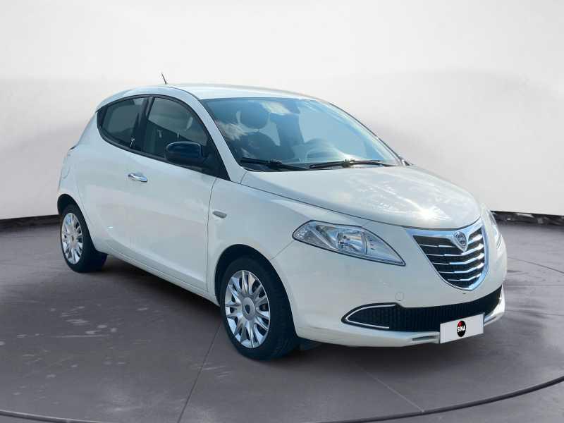 LANCIA Ypsilon 1.2 8v Silver 69cv