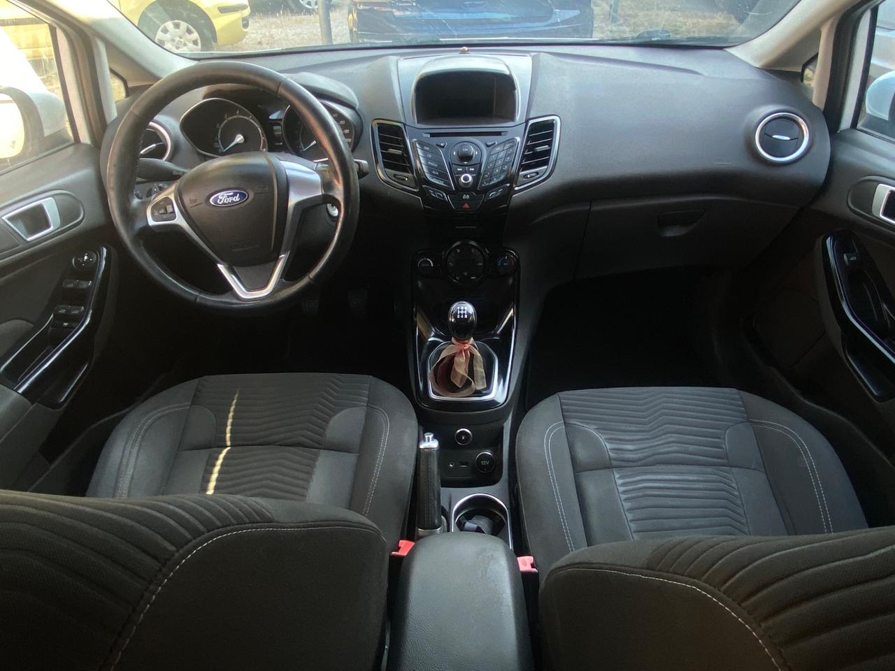 Ford Fiesta 1.4 5p. Bz.- GPL Titanium