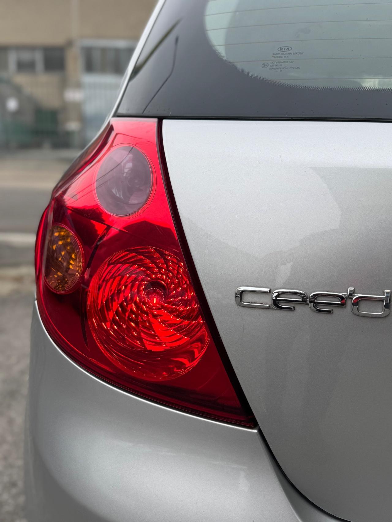 Kia Ceed cee'd 1.4 109CV 5p. LX Bi-Fuel