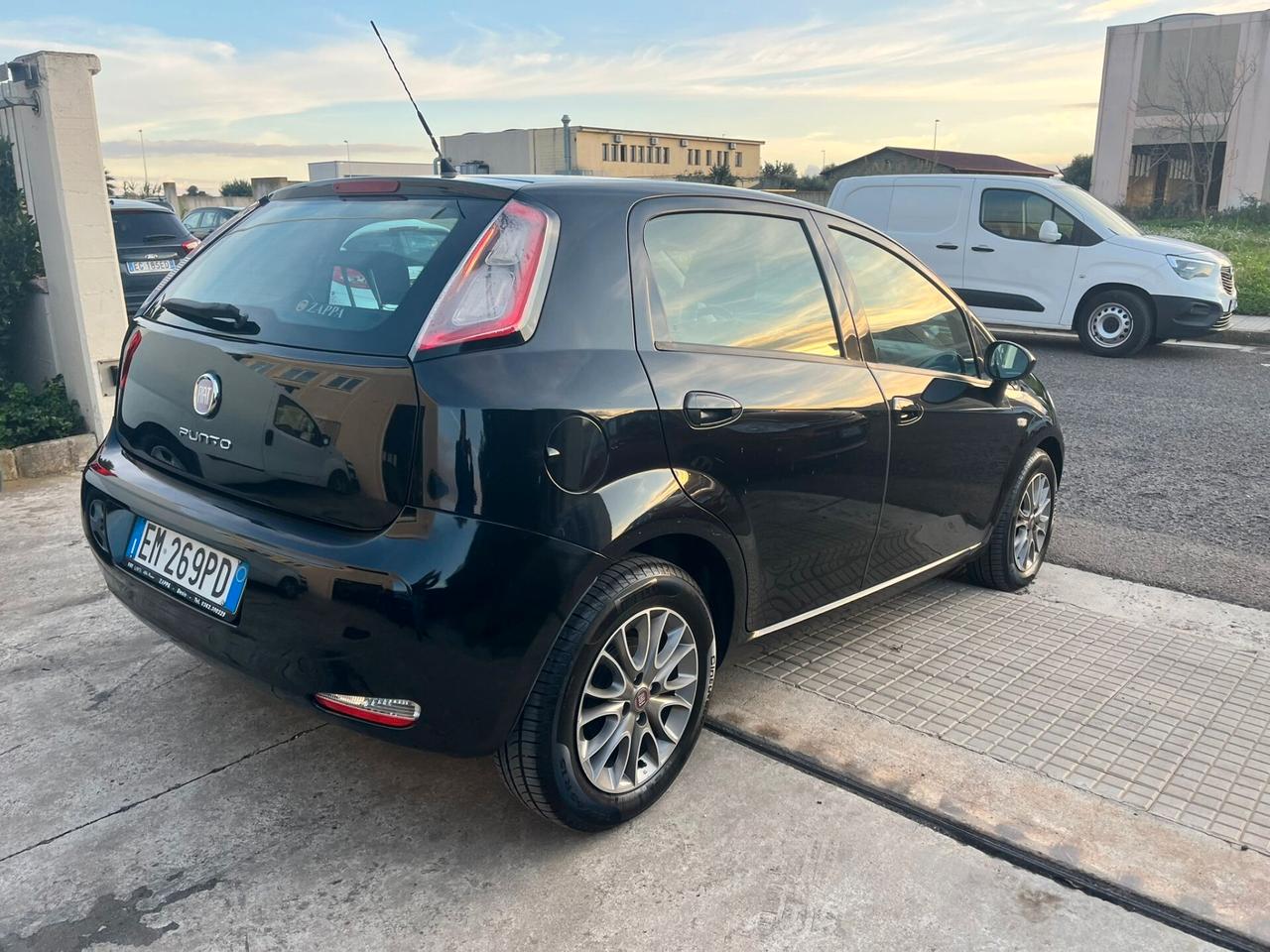 Fiat Punto 1.3 MJT II S&S 95 CV 5 porte Easy