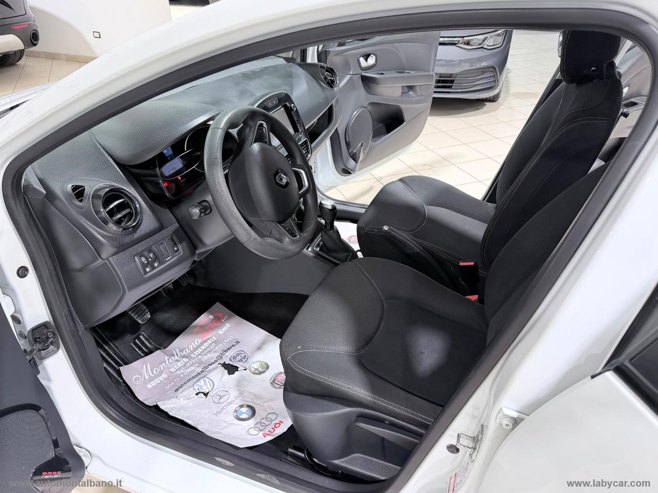 RENAULT Clio dCi 8V 75CV 5p. Moschino Intens