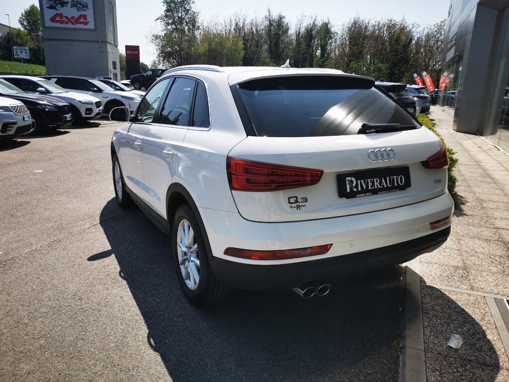 AUDI Q3 Q3 2.0 TDI 120 CV Business