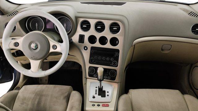 ALFA ROMEO 159 1.9 JTDm 16V Sportwagon Exclusive Q-Tronic