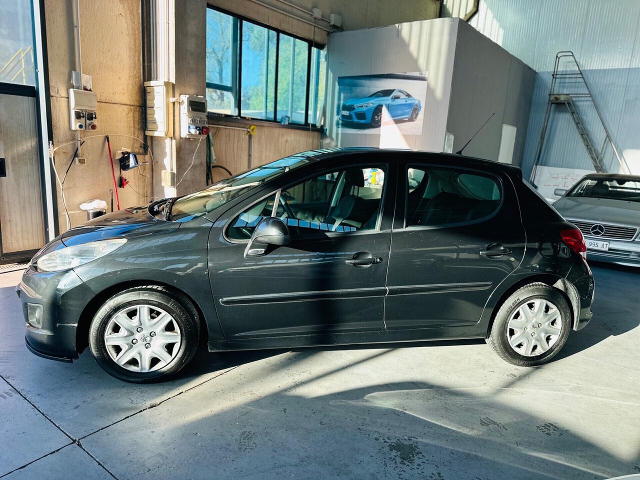 Peugeot 207 Plus 1.4 8V 75CV 5p. ECO GPL