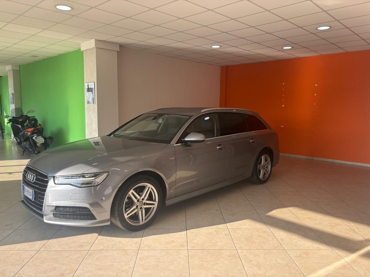 Audi A6 Avant 2.0 TDI 190 CV s-line matrix- navi-pelle permute e finanziamenti