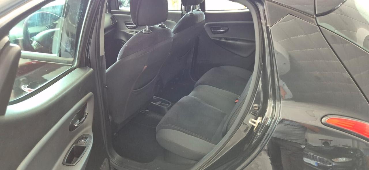 Lancia Ypsilon 1.3 MJT 95 CV S&S Platinum Full Optionals