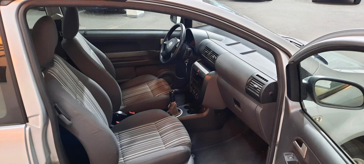 Volkswagen Fox 1.4 Sport BiFuel G
