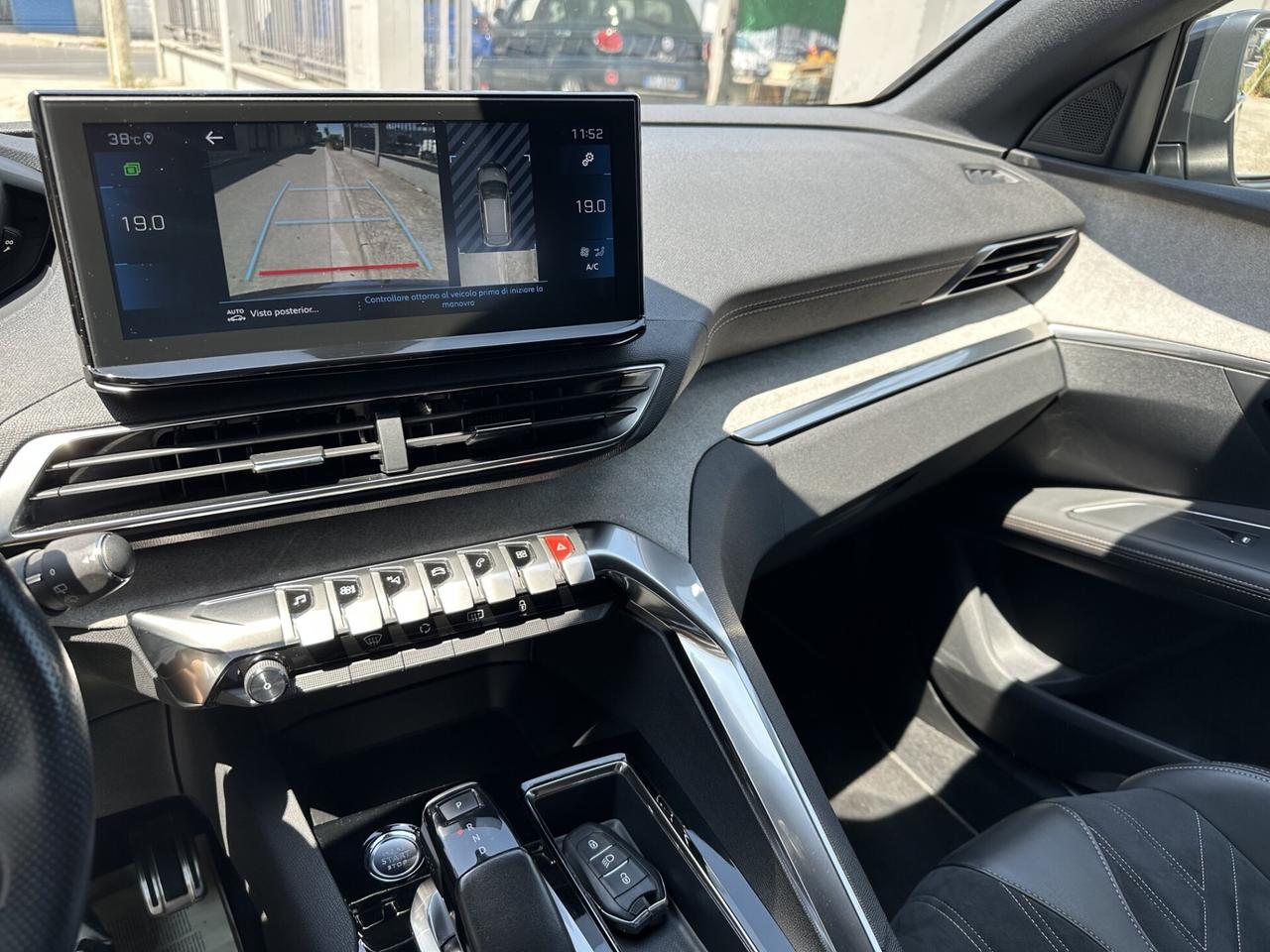 Peugeot 3008 BlueHDi 1.5 D 130 EAT8 GT 2021