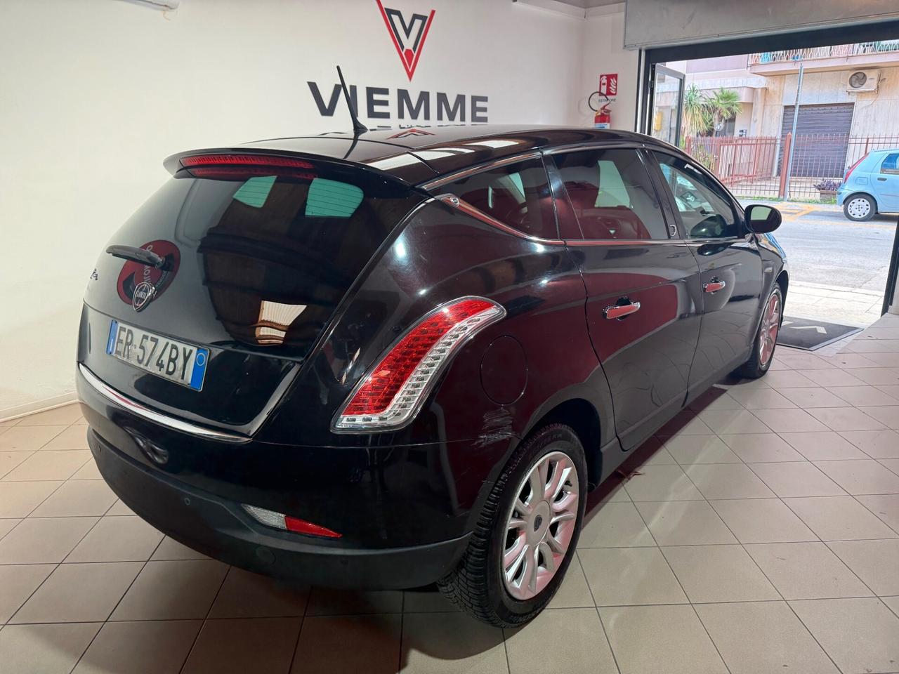 Lancia Delta 1.6 MJT DPF Gold