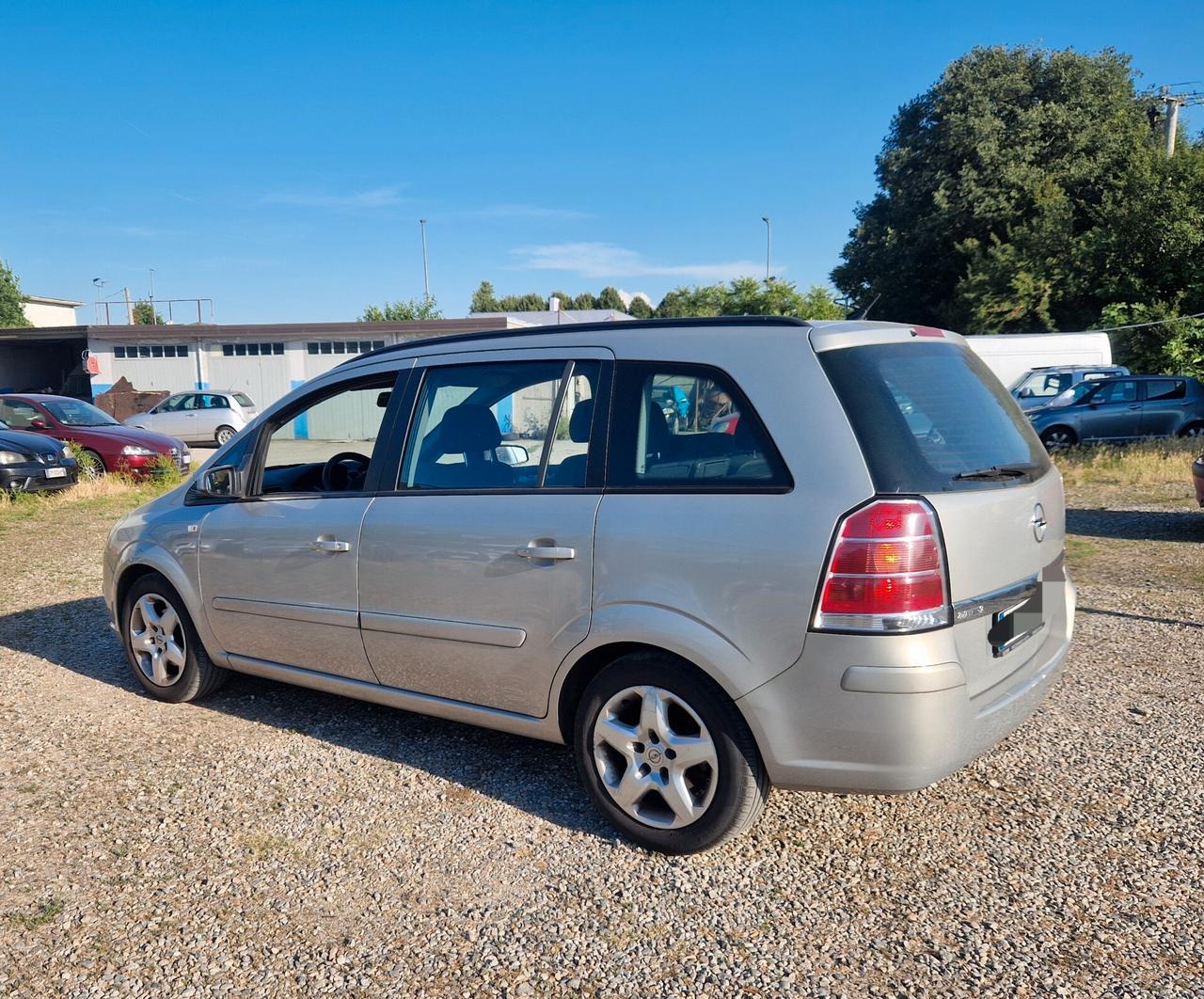 Opel Zafira 1.6 16V Twinport Cosmo