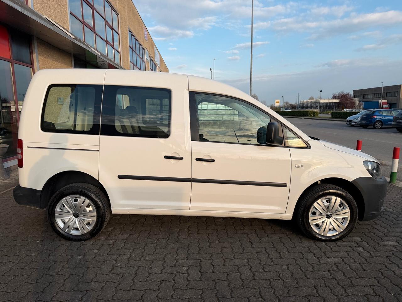 Volkswagen Caddy 2.0 TDI 140 CV 4Motion DSG 5p. AUTOVETTURA 5 POSTI