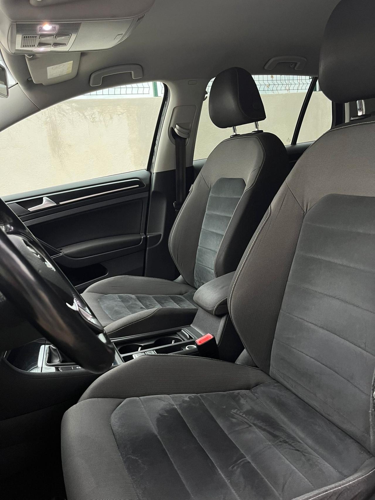 Volkswagen Golf 2.0 TDI 5p. Executive BlueMotion Technology