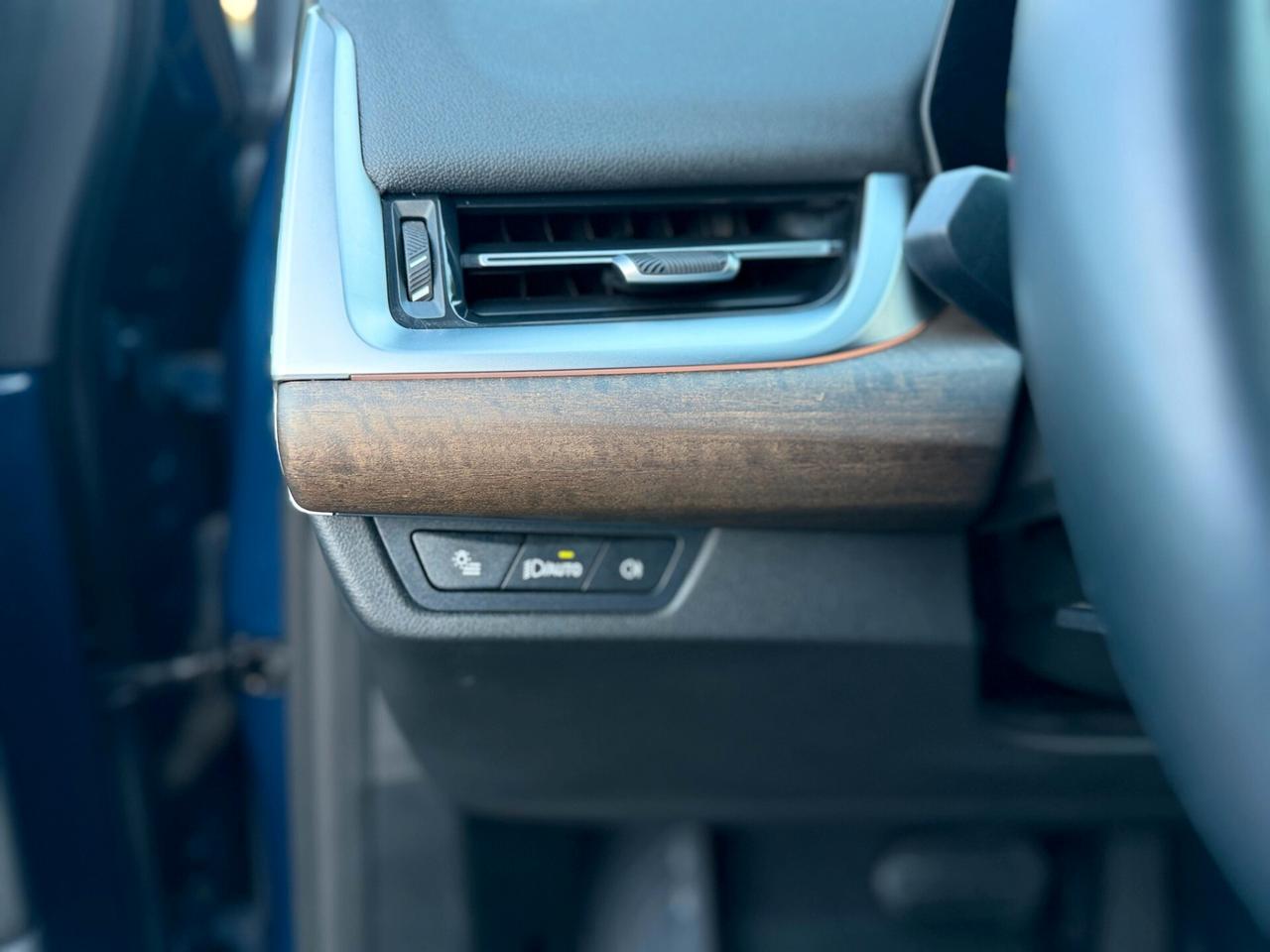 218d Active Tourer Luxury