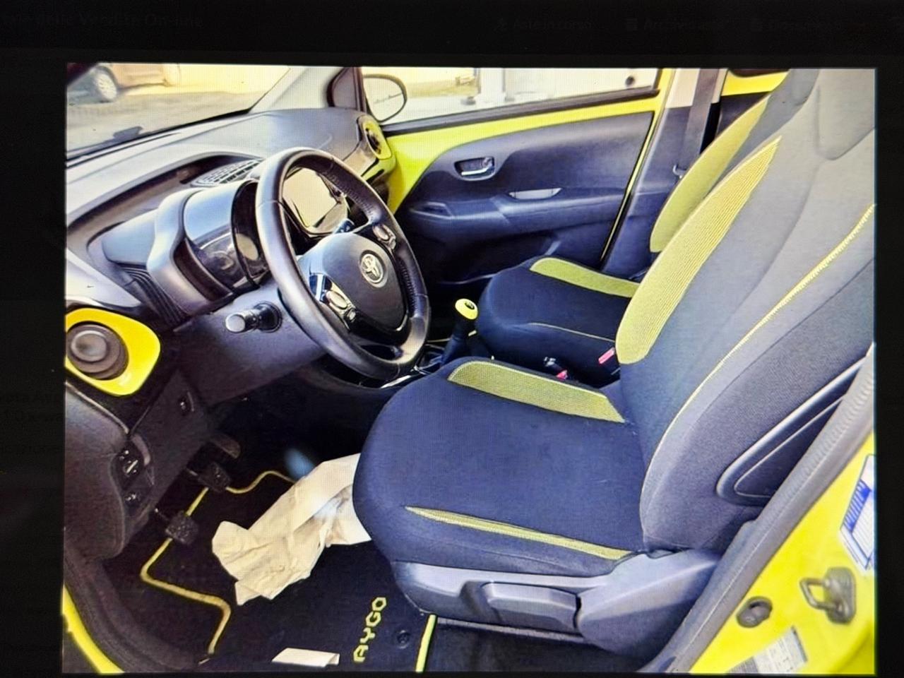 Toyota Aygo Black TSS