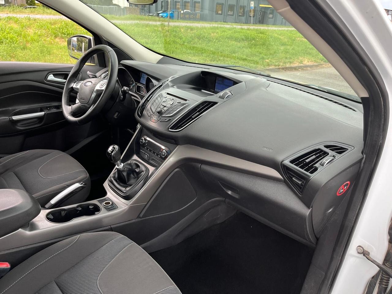 Ford Kuga 2.0 TDCi 140 CV 2WD DPF