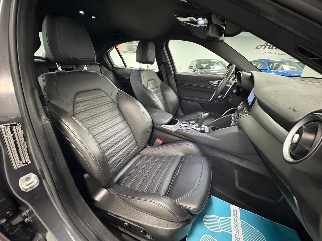 Alfa Romeo Giulia 2.0 280CV AWD Q4 VELOCE