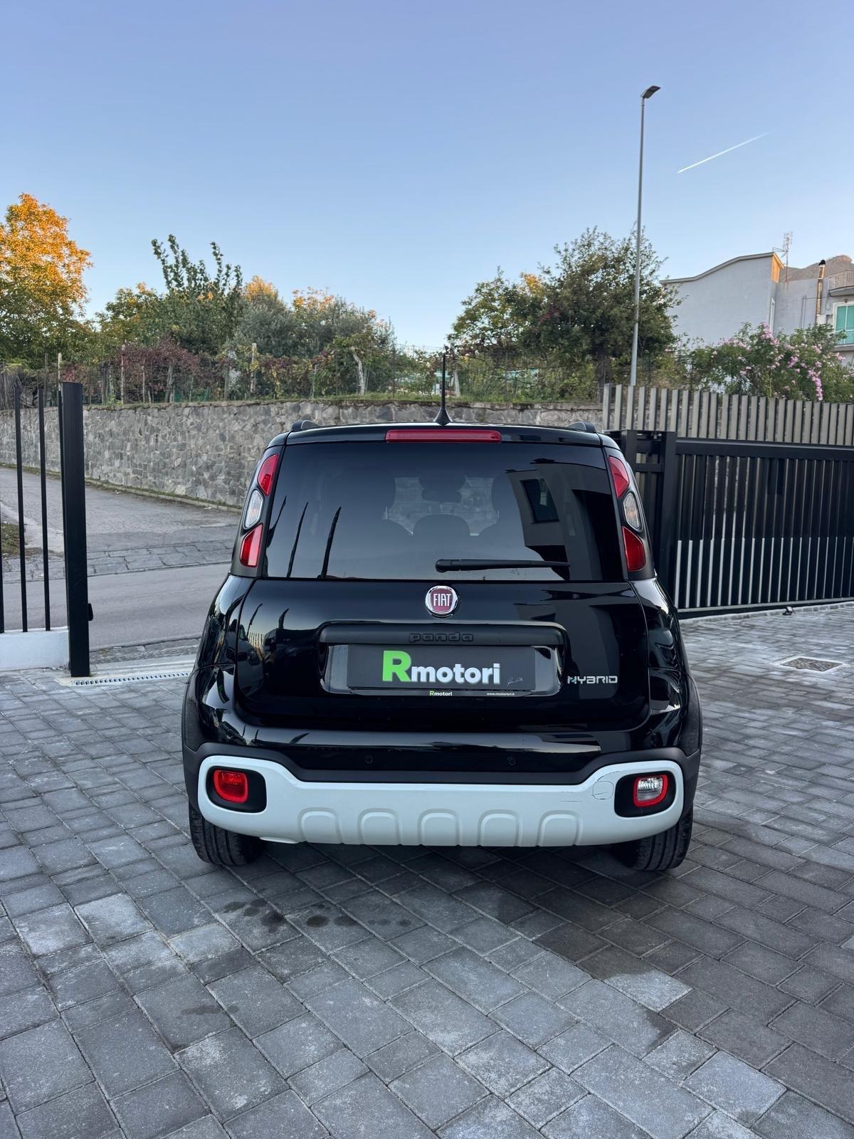 Fiat Panda HYBRID PANDINA