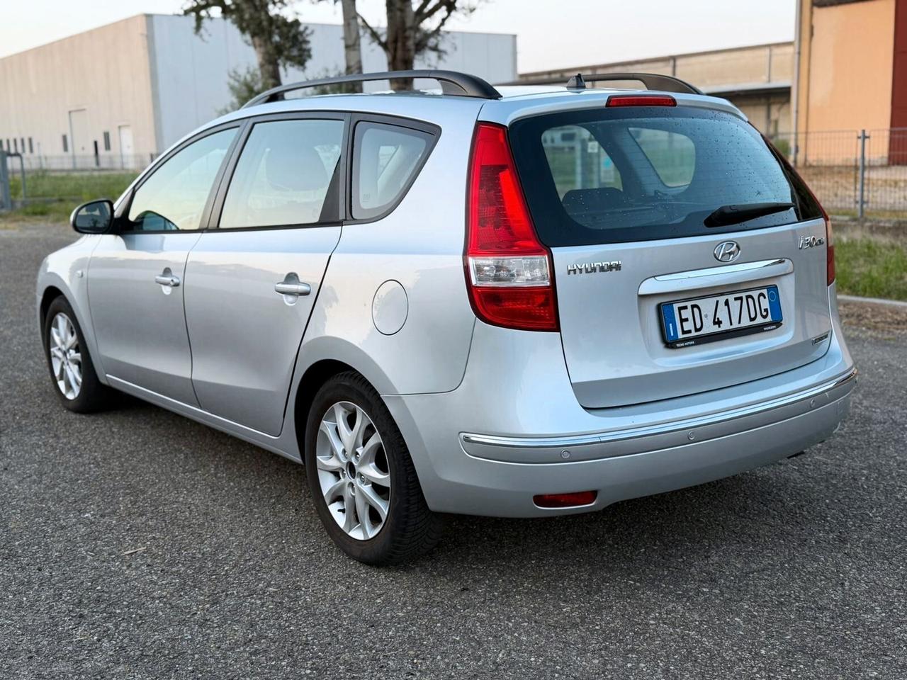 Hyundai i30 SW 1.6 CRDi 90cv Neopatentati
