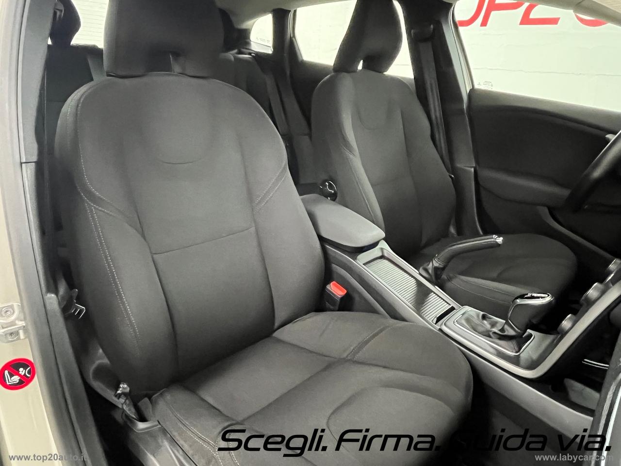 VOLVO V40 Cross Country D2 Geartronic Business