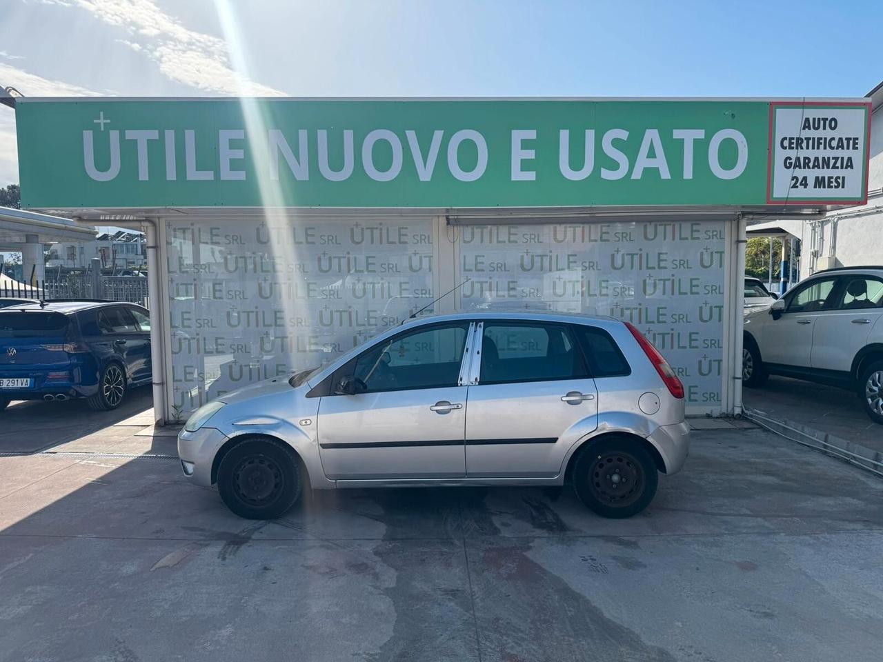 Ford Fiesta 1.4 16V 5p. Ghia