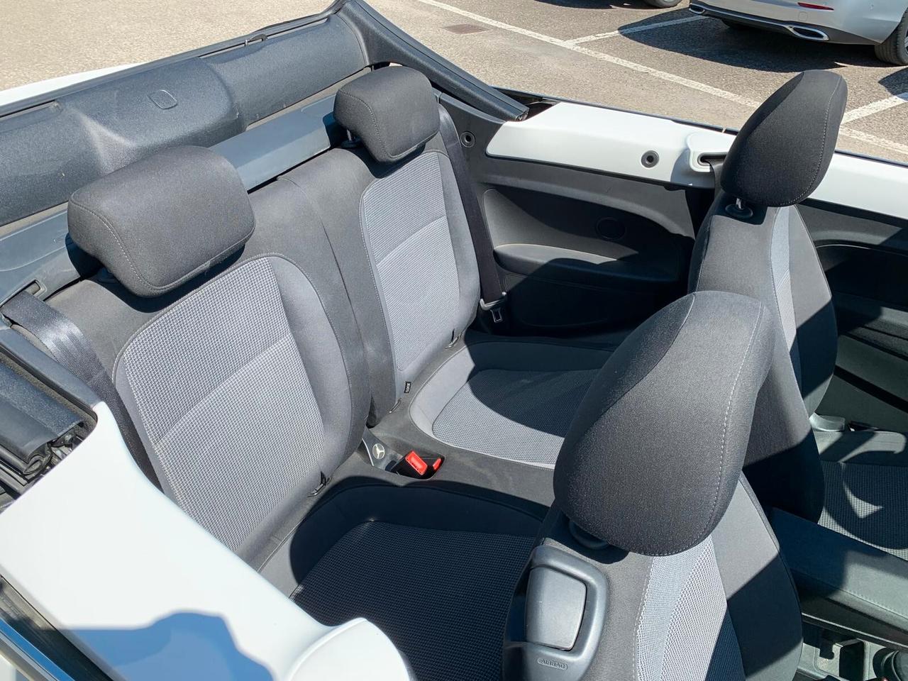 Volkswagen Maggiolino Cabrio 1.6 TDI Design