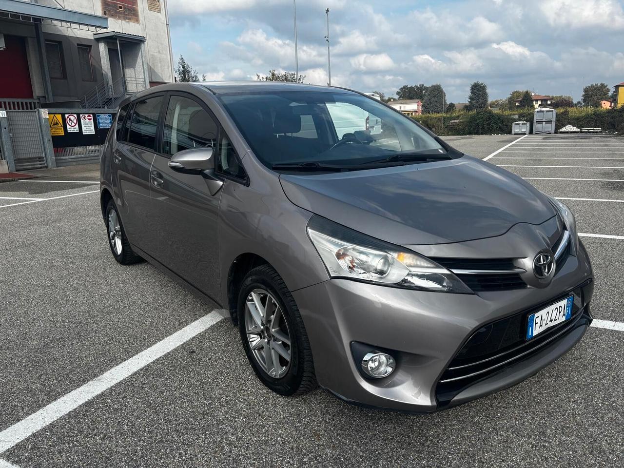 Toyota Verso 1.6 Style BENZINA, KM ORIGIANLI UNICO PROPRIETARIO