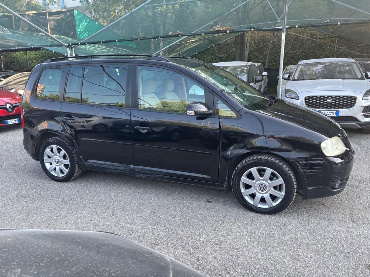 Volkswagen Touran 2.0 TDI 136CV highline Automatica