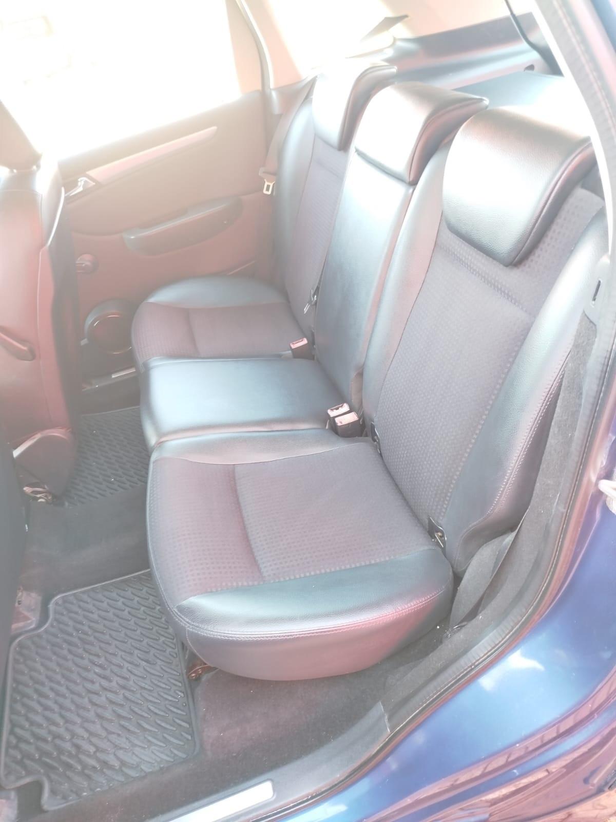 Mercedes-benz B 180 NGT BlueEFFICIENCY Executive