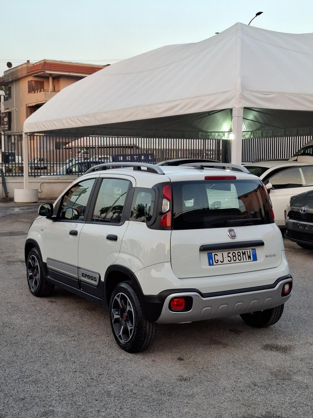 Fiat Panda Cross 1.0 FireFly S&S Hybrid 10.000 km