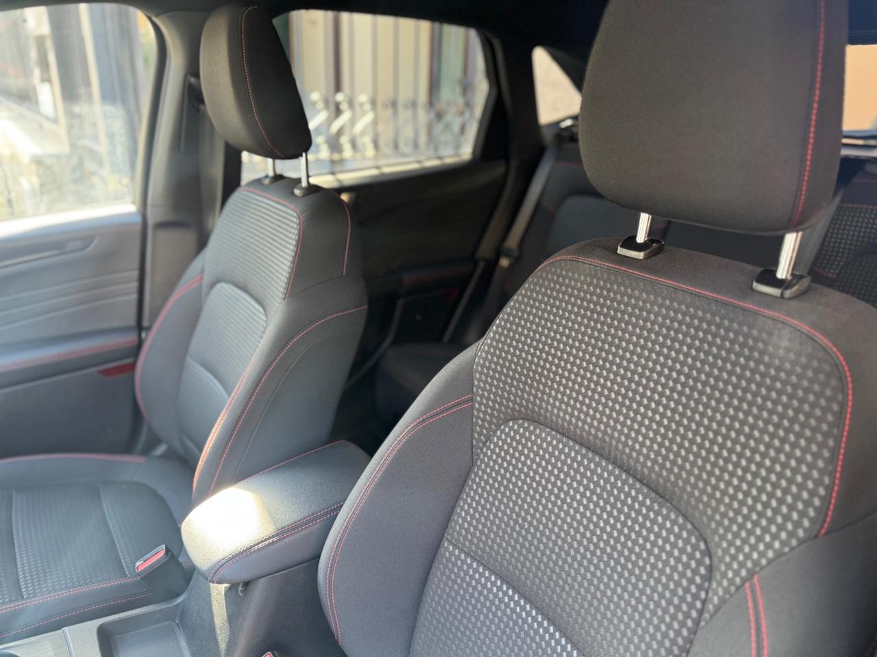 Ford Kuga 2.5 Full Hybrid CVT AWD ST-Line